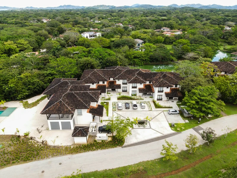 Villa Aguamarina, Exquisite Modern Taste in Nature — 4 bedroom vacation rental in Hacienda Pinilla