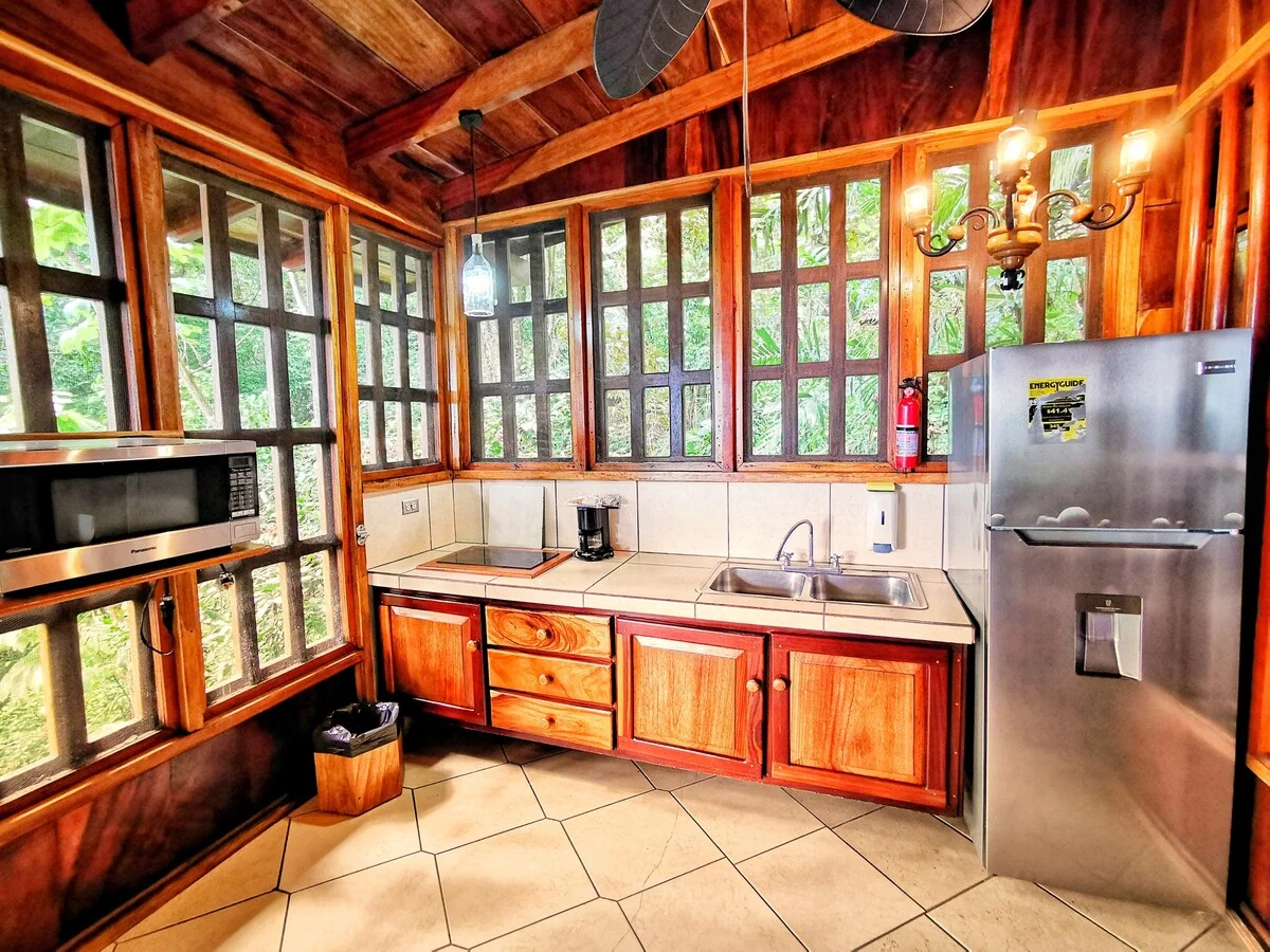 Casa Vista Park ~Manuel Antonio Sleeps 8 — 2 bedroom vacation rental in Manuel Antonio
