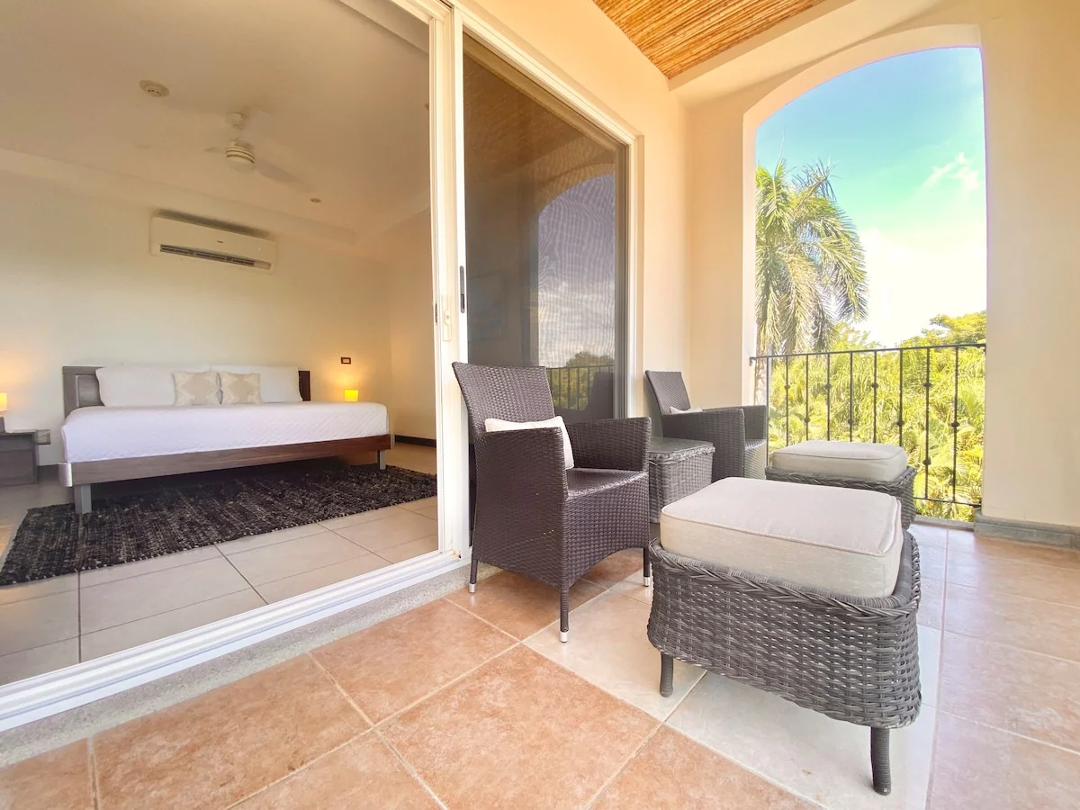 Boho Chic condo 𖤐Jacuzzi 𖤐quiet𖤐 steps to beach - Apartments for Rent in Tamarindo, Provincia de Guanacaste, Costa Rica - Image 1