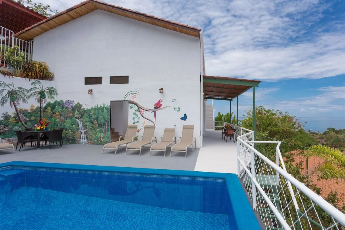 Panoramic Views, close to Beaches, Marina, Shops! - Villas for Rent in Quepos, Provincia de Puntarenas, Costa Rica