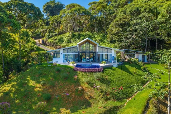 Peaceful, 3 bdrs with amazing mountain views! - Houses for Rent in Osa, Puntarenas Province, Costa Rica - Image 1