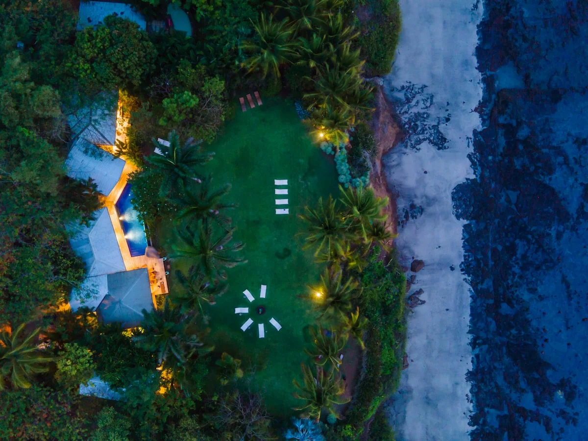 Beachfront Villa wit Private access to the beach — 5 bedroom vacation rental in Santa Cruz