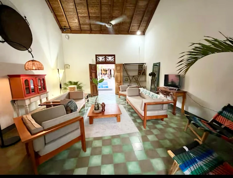 Stylish 3 BR home with pool - Houses for Rent in Granada, Granada, Nicaragua