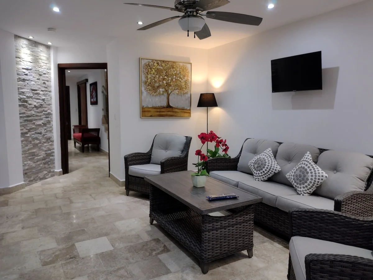 4BR Luxury Villa