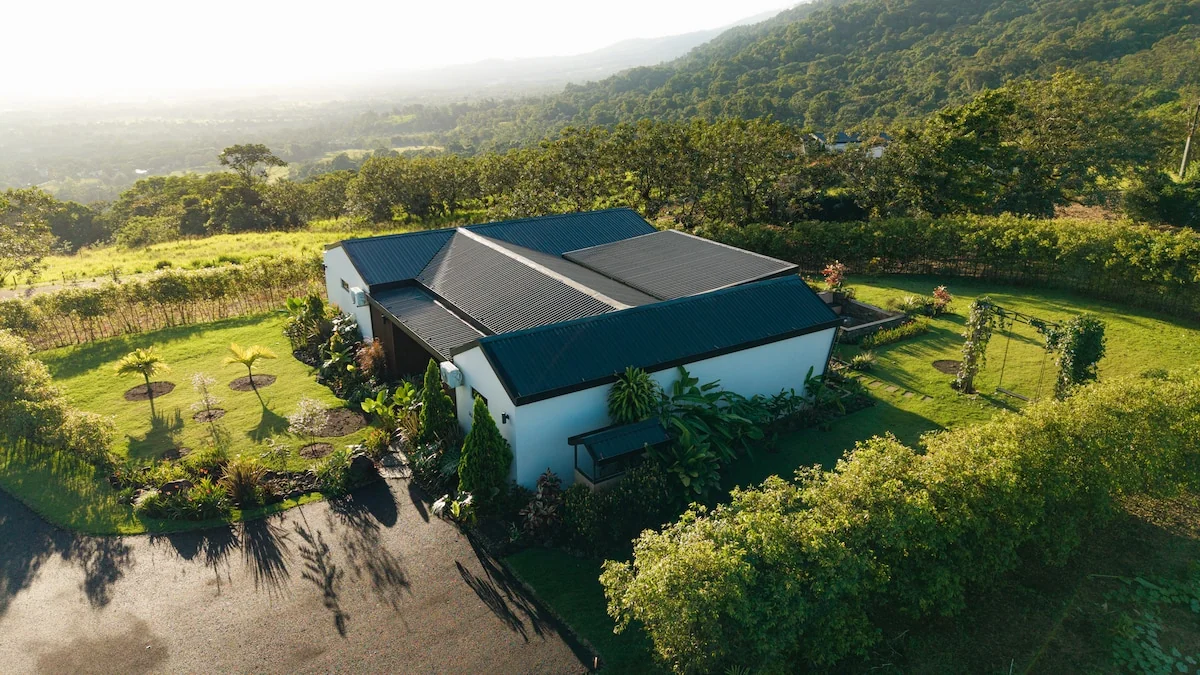 Villa Mano de Tigre, A Volcano in your Garden! - Villas for Rent in La Fortuna, Alajuela Province, Costa Rica - Image 1