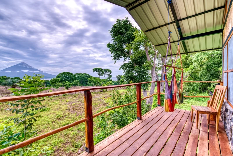 La Pitanga: Tree-house w volcano & lake views - Islands for Rent in Balgüe, Nicaragua