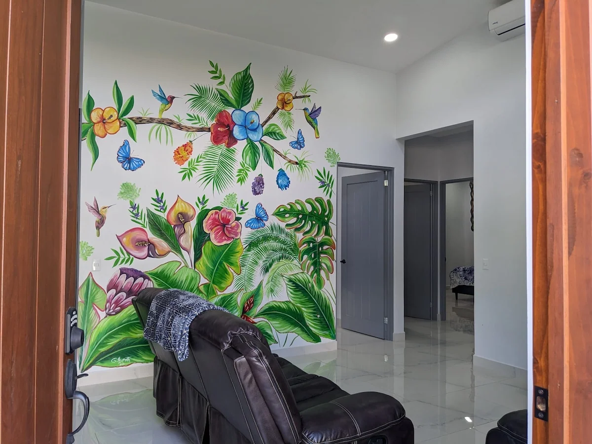 Big 3BR/2BA in Quepos, 5k to Nat'l Park & Beaches - Houses for Rent in Quepos, Puntarenas Province, Costa Rica
