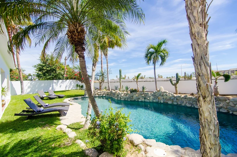6,000 sq ft, 5 bedroom, pool, jacuzzi, near beach - Houses for Rent in San José del Cabo, Baja California Sur, Mexico