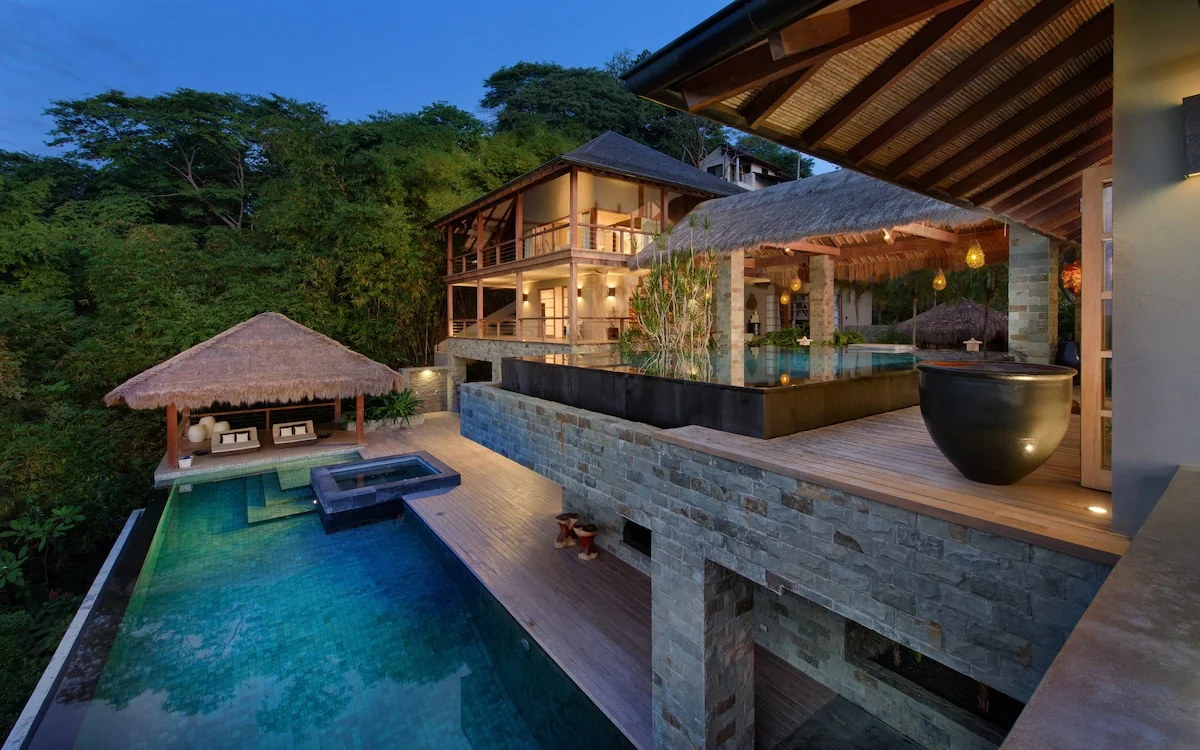 Casa Alang Alang