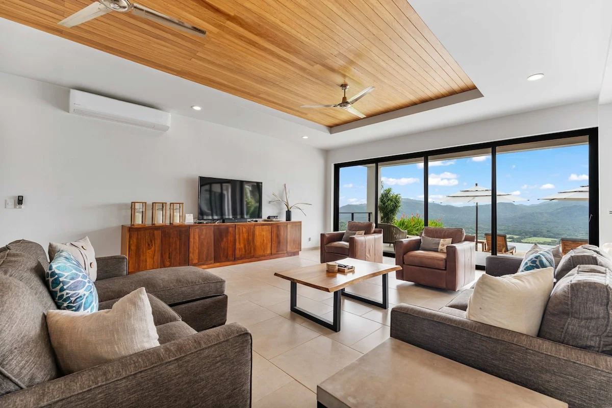 Infinity Pool & Rooftop Deck, Ocean Views - Villas for Rent in Potrero, Guanacaste Province, Costa Rica - Image 1
