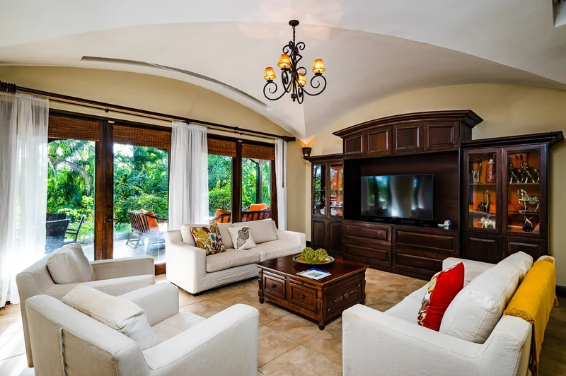 Casa Tica Linda, Spacious Vacation Home — 4 bedroom vacation rental in Hacienda Pinilla
