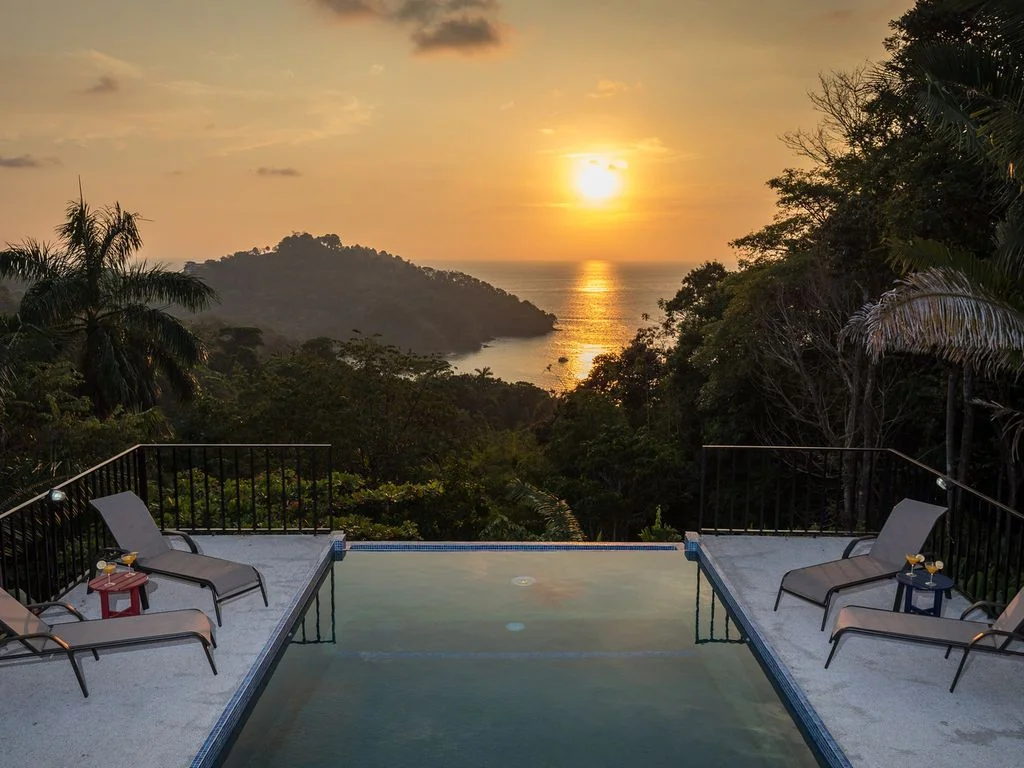 Casa BarbaRoja/Ocean & Sunset View/Breakfast Included* - Houses for Rent in Quepos, Provincia de Puntarenas, Costa Rica