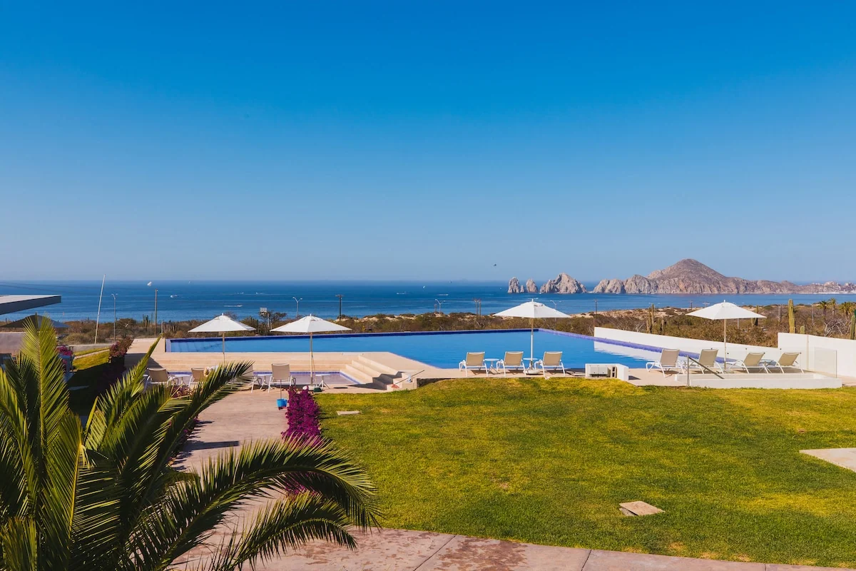 5 Star Condo Bichon - 3rd Floor Arch & Ocean View