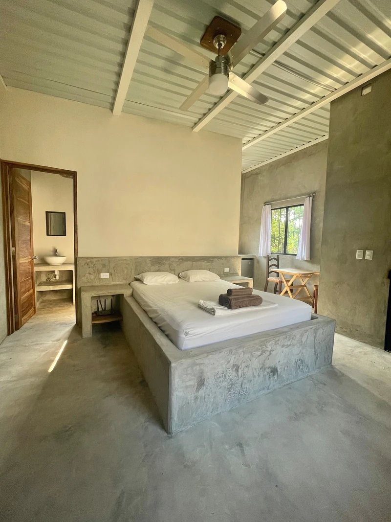 Casita #2 With Kitchen on Lakefront Property - Tiny houses for Rent in Mérida, Rivas, Nicaragua