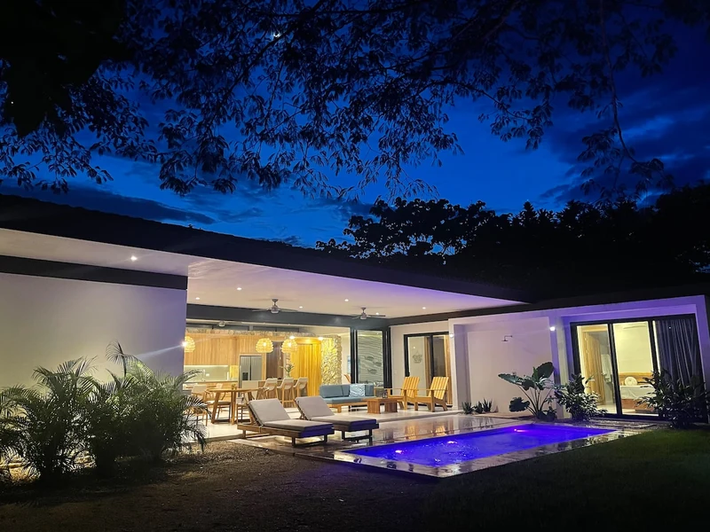 Villa in Tamarindo — 4 bedroom vacation rental in 