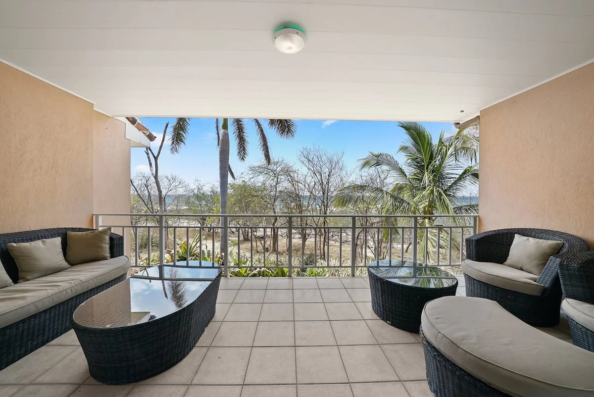 Beachfront Jewel in Langosta - Townhouses for Rent in Tamarindo, Provincia de Guanacaste, Costa Rica