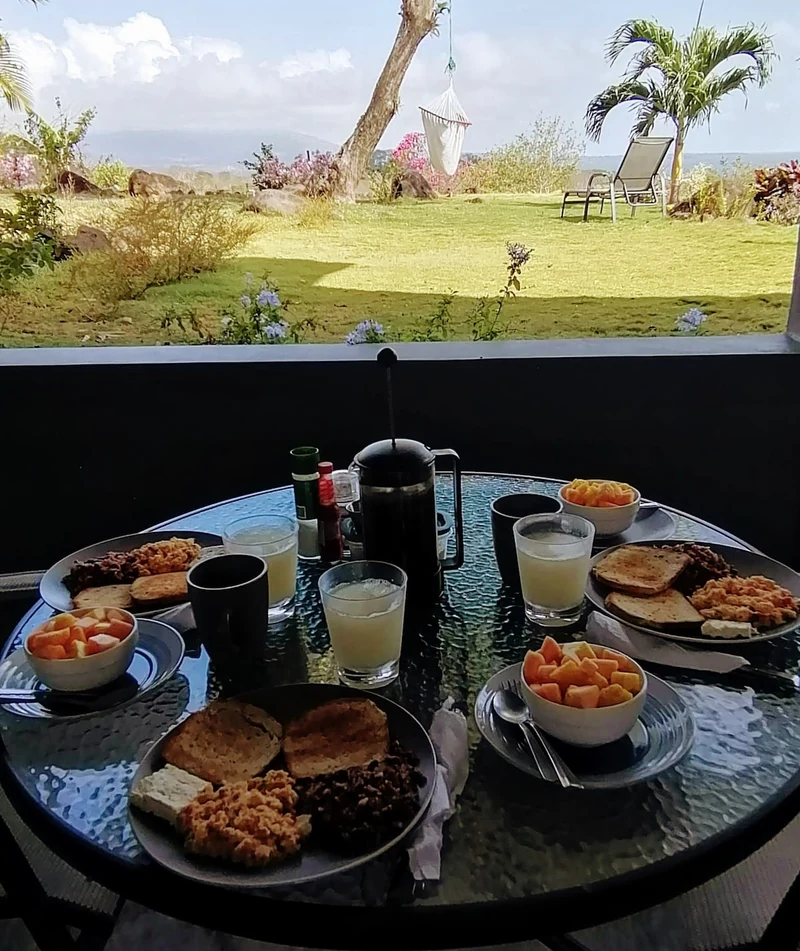 Ananda -#1- King Suite w shared kitchen + porch - Nature lodges for Rent in Balgüe, Departamento de Rivas, Nicaragua