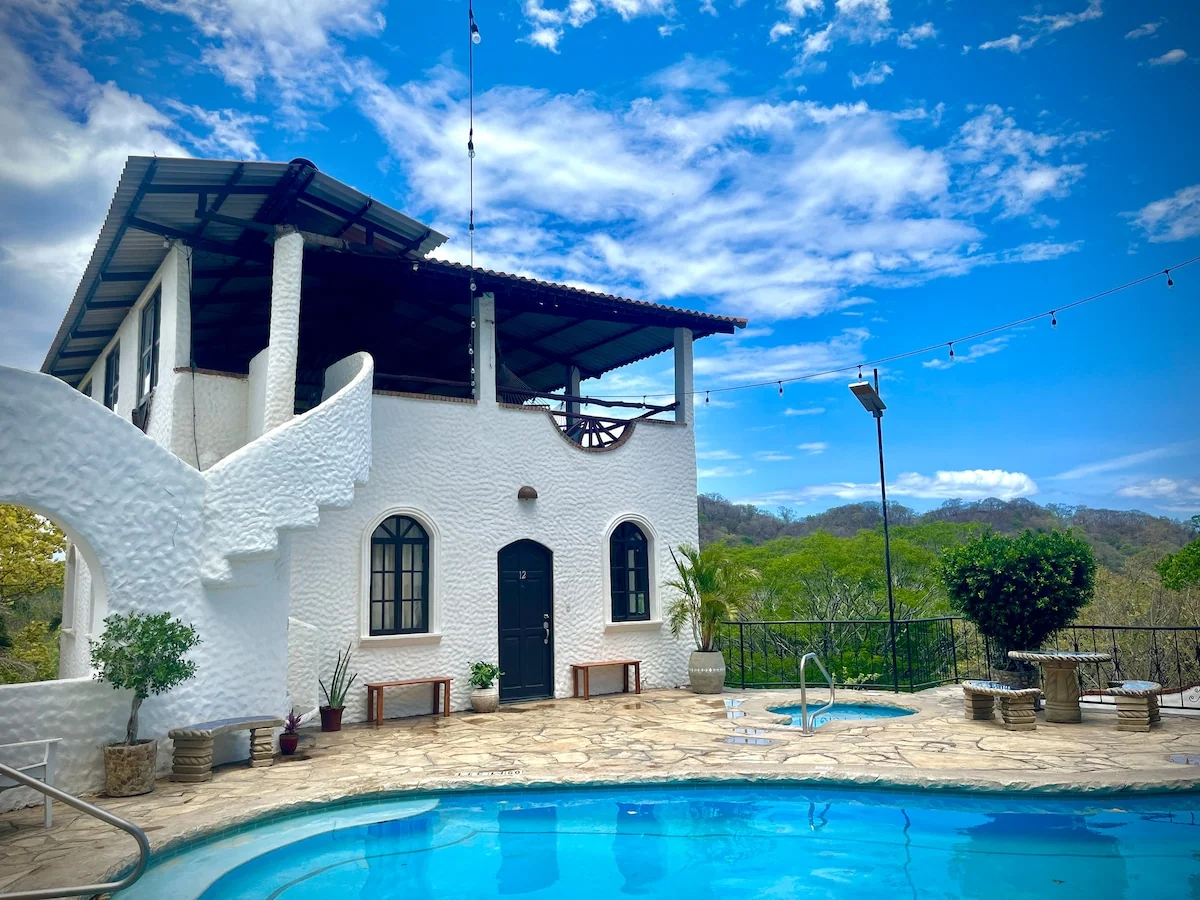 Poolside Cabana By The Beach - Houses for Rent in Playa Marsella, Rivas, Nicaragua