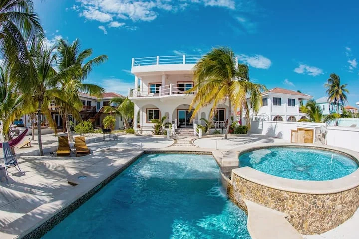 Home in San Pedro - Image 1
