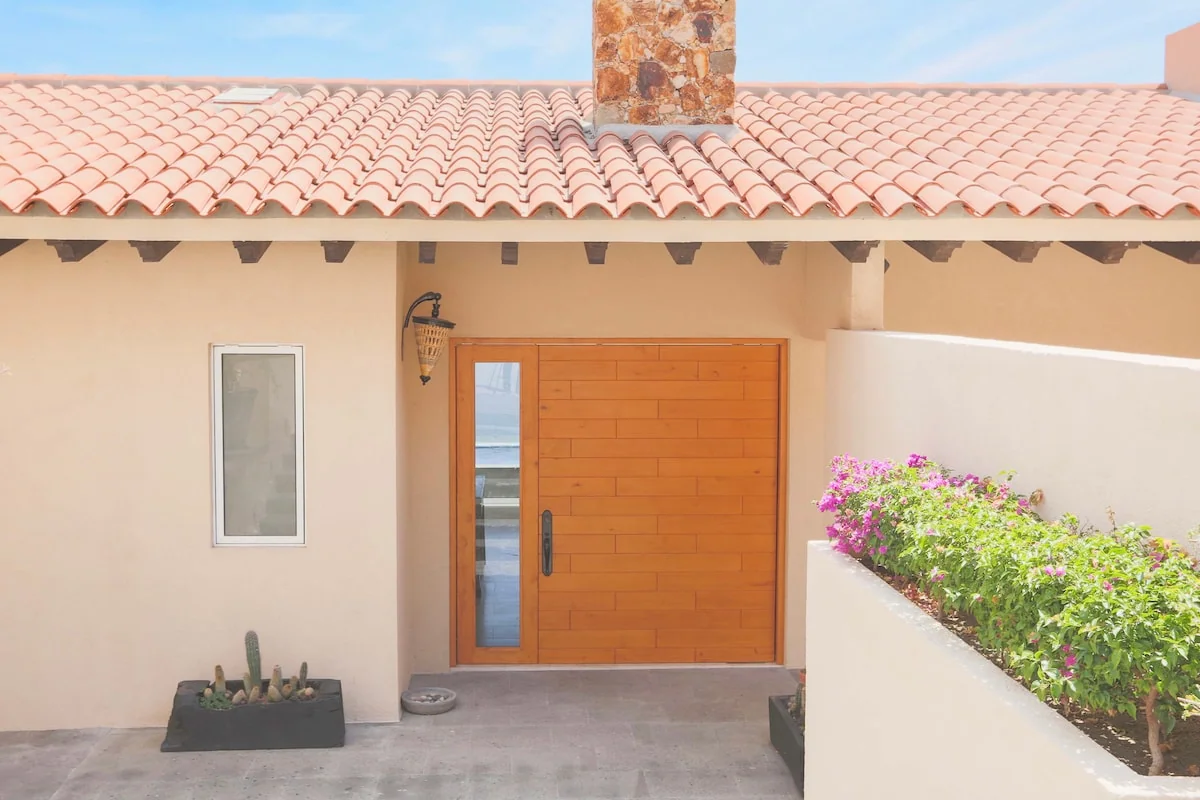 6Bed Villa in Pedregal w Infinity Pool — 6 bedroom vacation rental in Pedregal