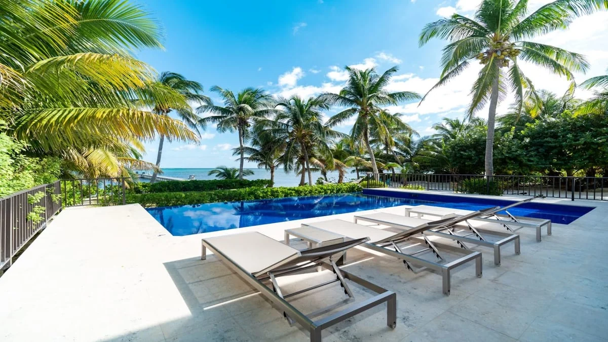 Beachfront Villa with Long Private Pier and Pool! - Houses for Rent in San Pedro, Corozal District, Belize - Image 1