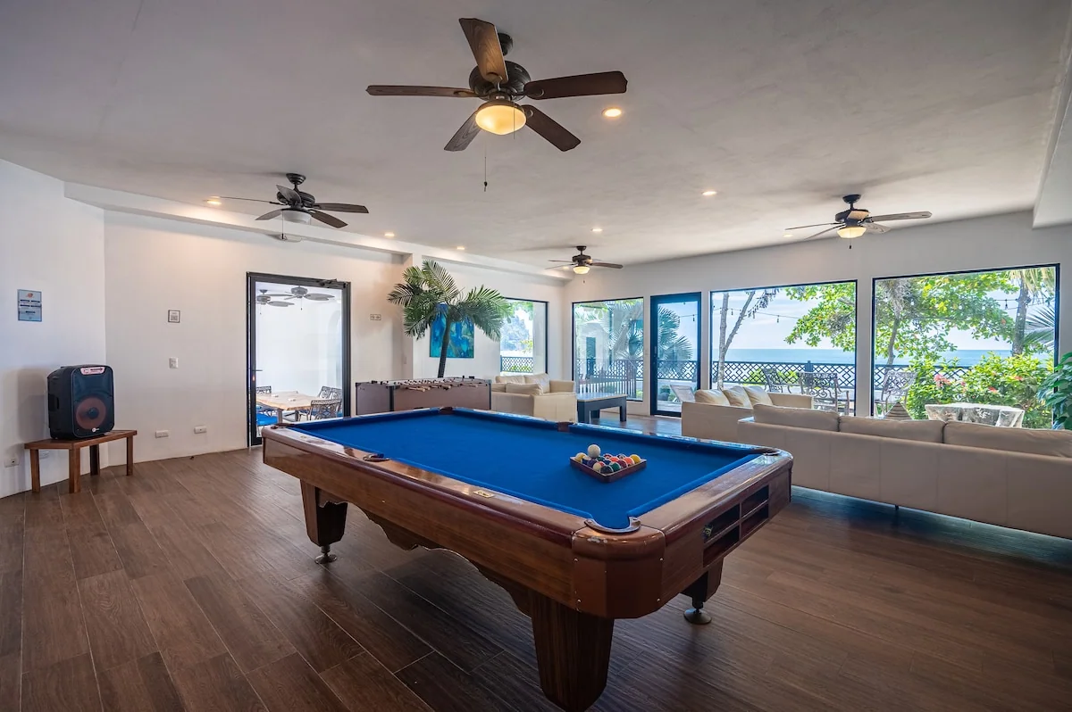 Sleeps 32 | Direct on Beach: Pool, Hot Tub, Games! - Villas for Rent in Jaco, Provincia de Puntarenas, Costa Rica - Image 1