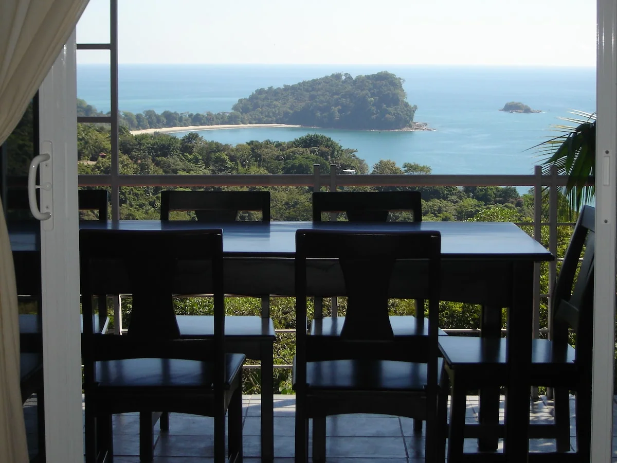 Manuel Antonio hill top - Image 1