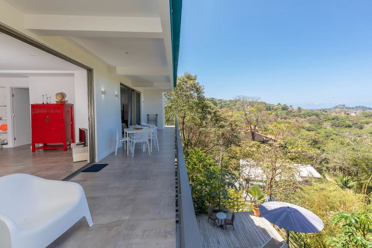 La Maison Blanche "Le Guanacaste": 2-bedroom apartment — 2 bedroom vacation rental in Quepos