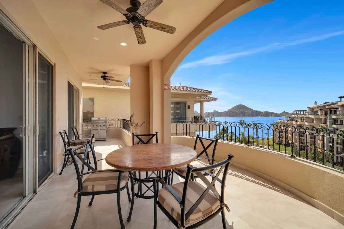 Beachfront, Premium Ocean View, 5 Star - Condominiums for Rent in Cabo San Lucas, Baja California Sur, Mexico - Image 1