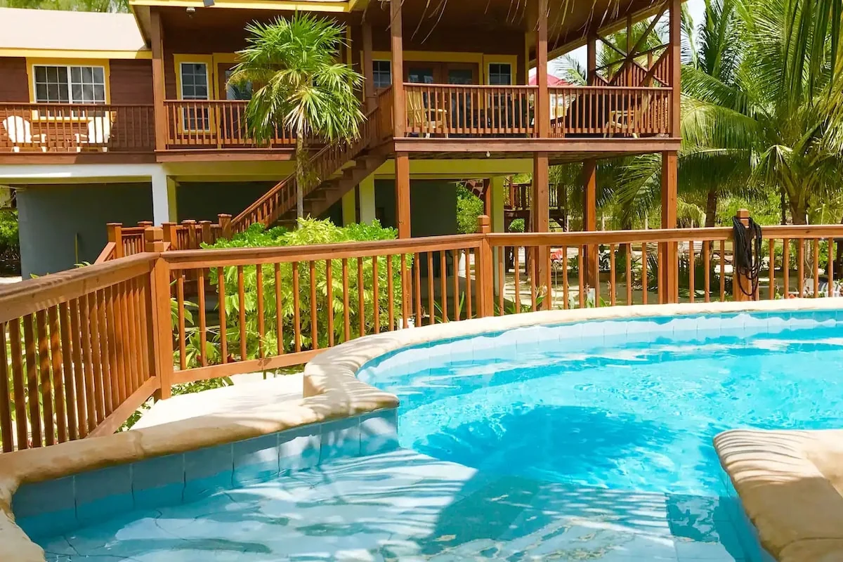 Bonita's Black Pearl - Houses for Rent in Caye Caulker Village, Belize - Image 1