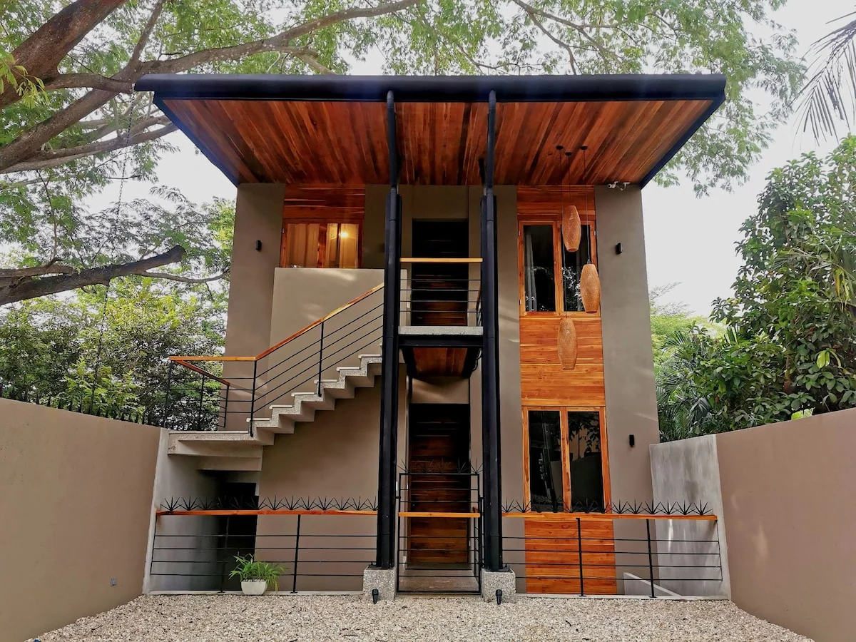 Treetop Experience Apartment - Glamorous Oasis in the heart of Tamarindo for a perfect getaway - Serviced apartments for Rent in Tamarindo, Provincia de Guanacaste, Costa Rica
