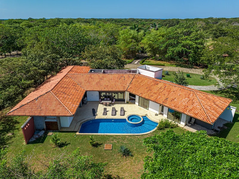 Vacation retreat at Hacienda Pinilla. — 5 bedroom vacation rental in 
