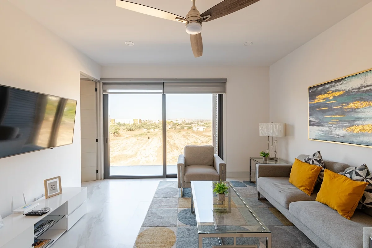 Luxurious 2BR Condo - Centrally Located - Condominiums for Rent in El Tezal, Baja California Sur, Mexico