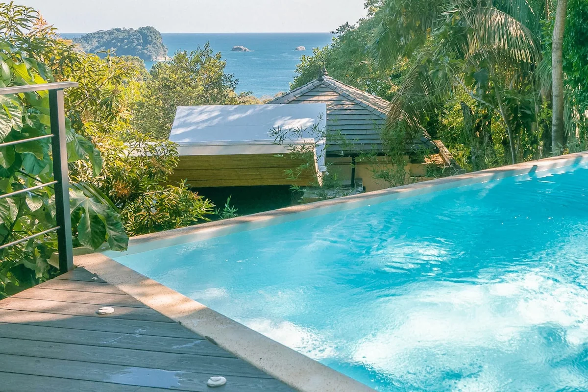 4BR Villa