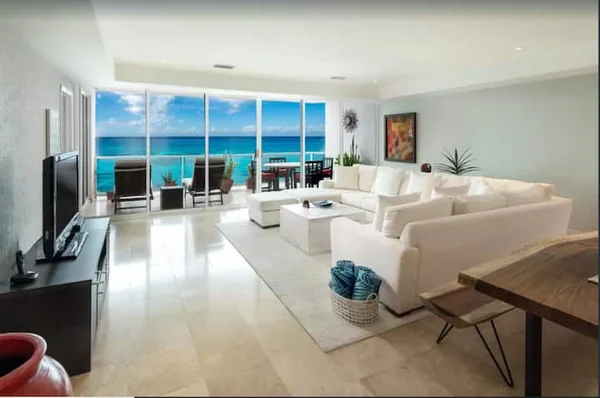 Cozumel oceanfront beauty — 3 bedroom vacation rental in Cozumel