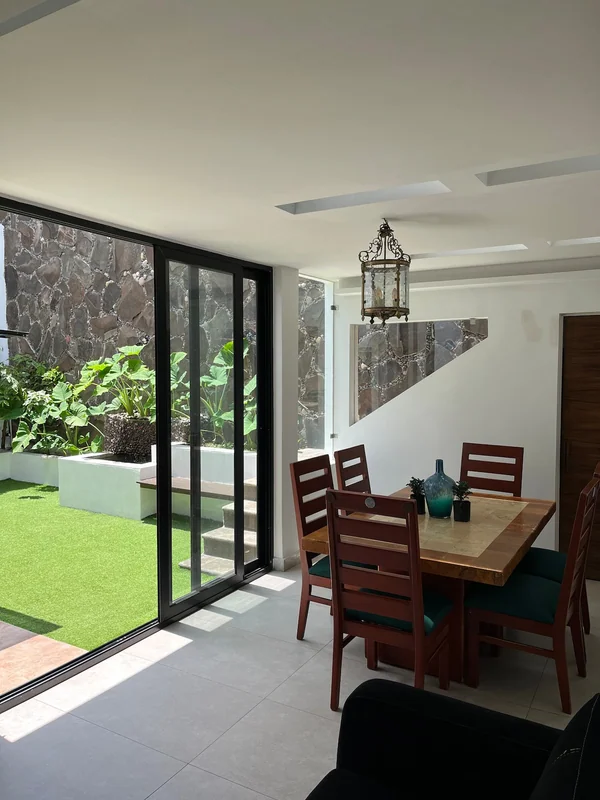 9BR Villa in Guadalajara — 9 bedroom vacation rental in Guadalajara