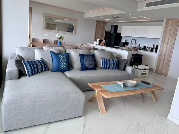Beachfront Paradise — 5 bedroom vacation rental in Acapulco