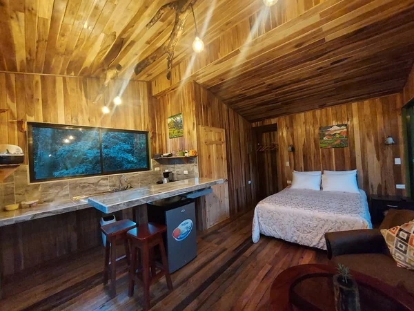 Living Tree House Capuchin Monkey — 1 bedroom vacation rental in Monte Verde