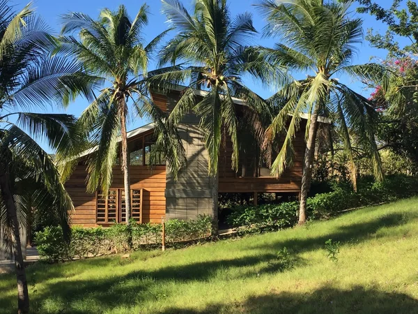 Peaceful Wooden Cabin — 1 bedroom vacation rental in Paraiso