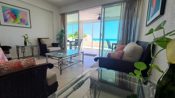 2BR Condo in Cancun — 2 bedroom vacation rental in Cancun