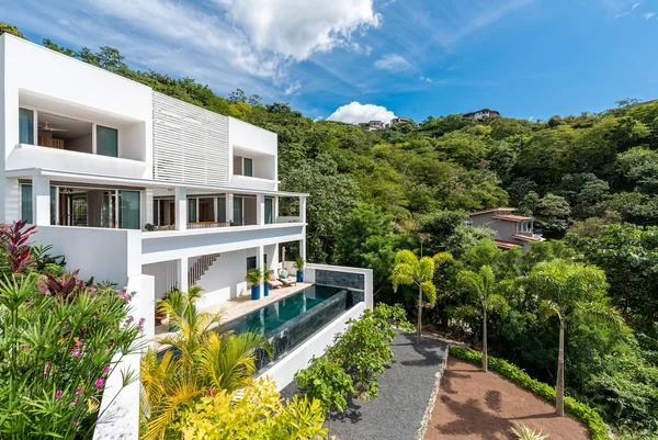 Beautiful Getaway 3BR House/ amazing ocean view — 3 bedroom vacation rental in Playa Flamingo