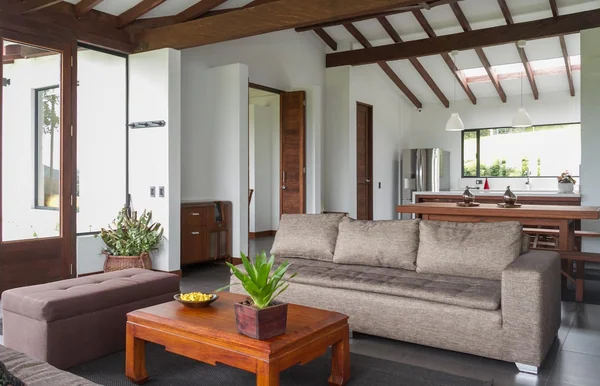 4BR House in El Tablazo — 4 bedroom vacation rental in El Tablazo