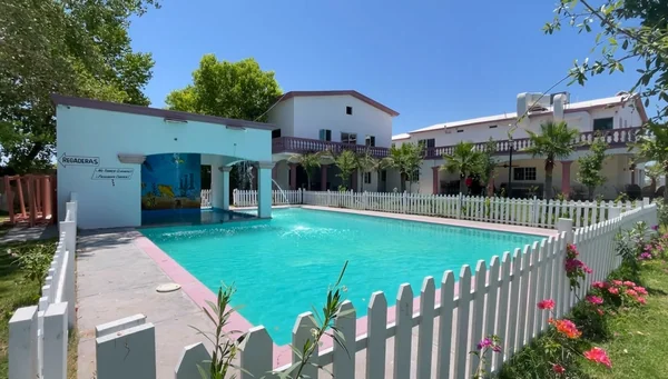 5BR Cottage in Delicias — 5 bedroom vacation rental in Delicias