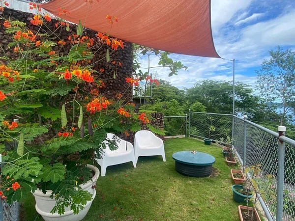 Studio in Santa Cruz — 1 bedroom vacation rental in Santa Cruz