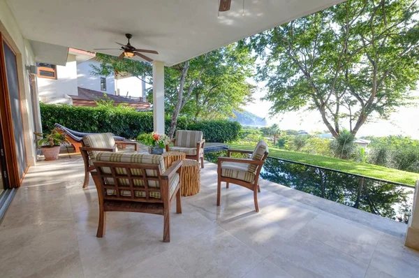 4BR Luxury Condo in Guacalito de la Isla — 4 bedroom vacation rental in Guacalito de la Isla