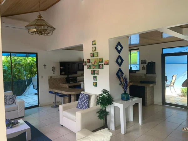 Casa Tita! Amazing Home 15 min walk to the beach! — 3 bedroom vacation rental in Jaco