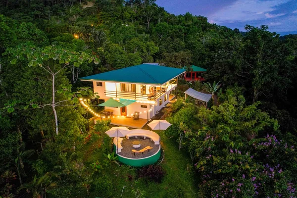 Finca Bella Vida — 4 bedroom vacation rental in 