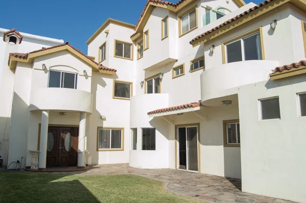 5BR Villa in El Porvenir — 5 bedroom vacation rental in El Porvenir