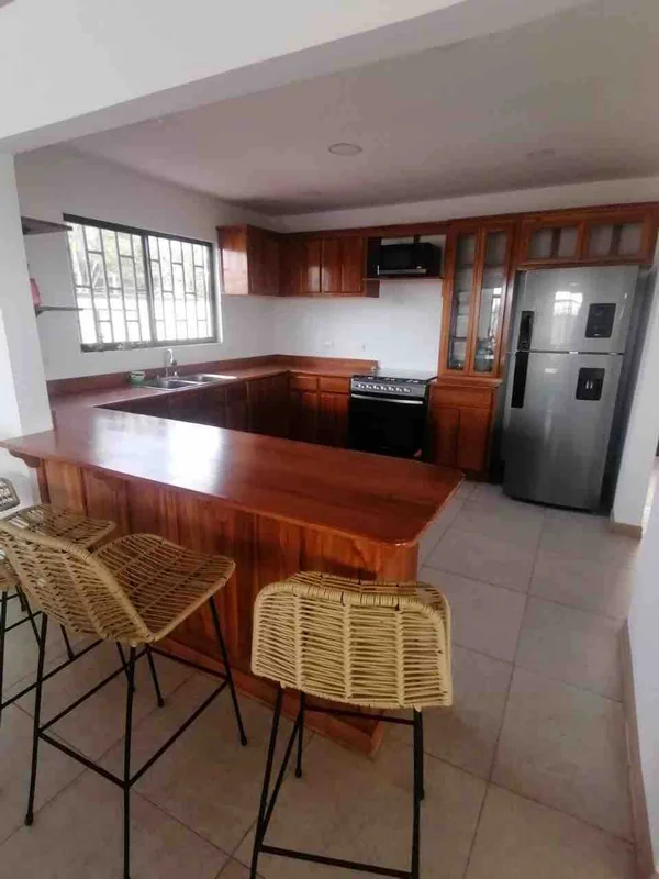 Casa del Sol — 4 bedroom vacation rental in Parrita