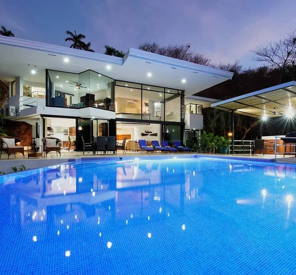 Boat House — 5 bedroom vacation rental in 